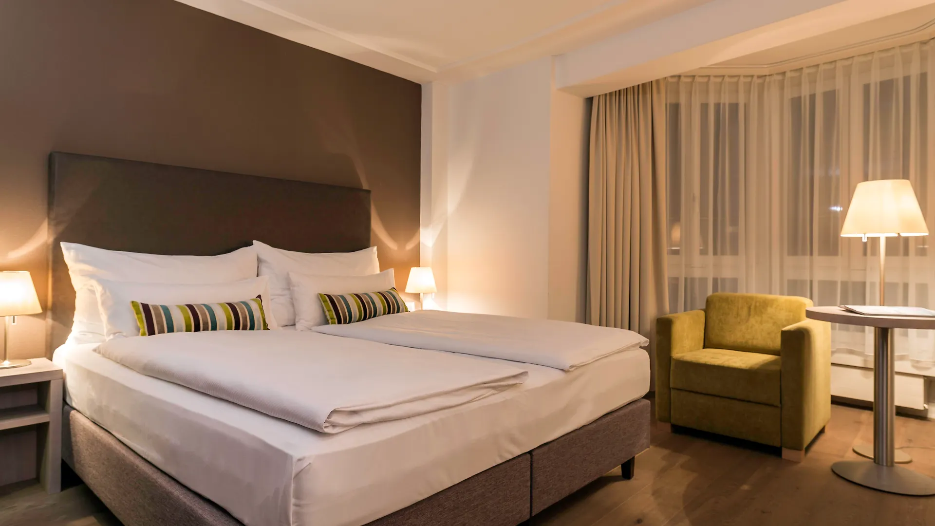 Platzhirsch Zuerich - Downtown Boutique Hotel & Sushi Lounge Zurich