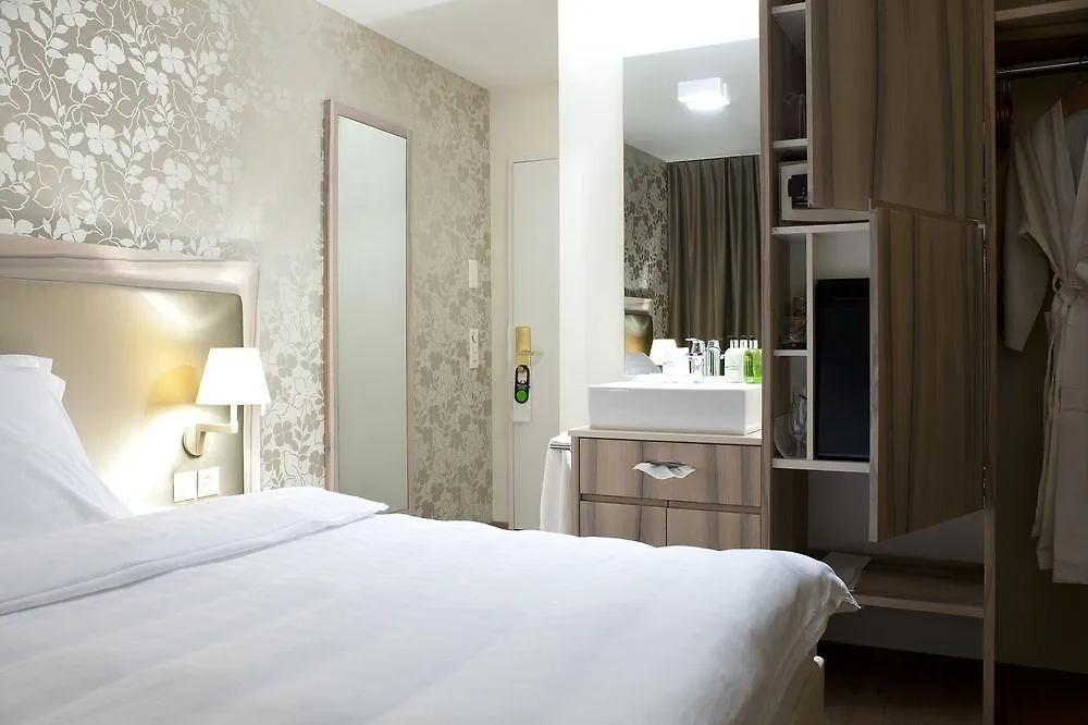 Platzhirsch Zuerich - Downtown Boutique Hotel & Sushi Lounge